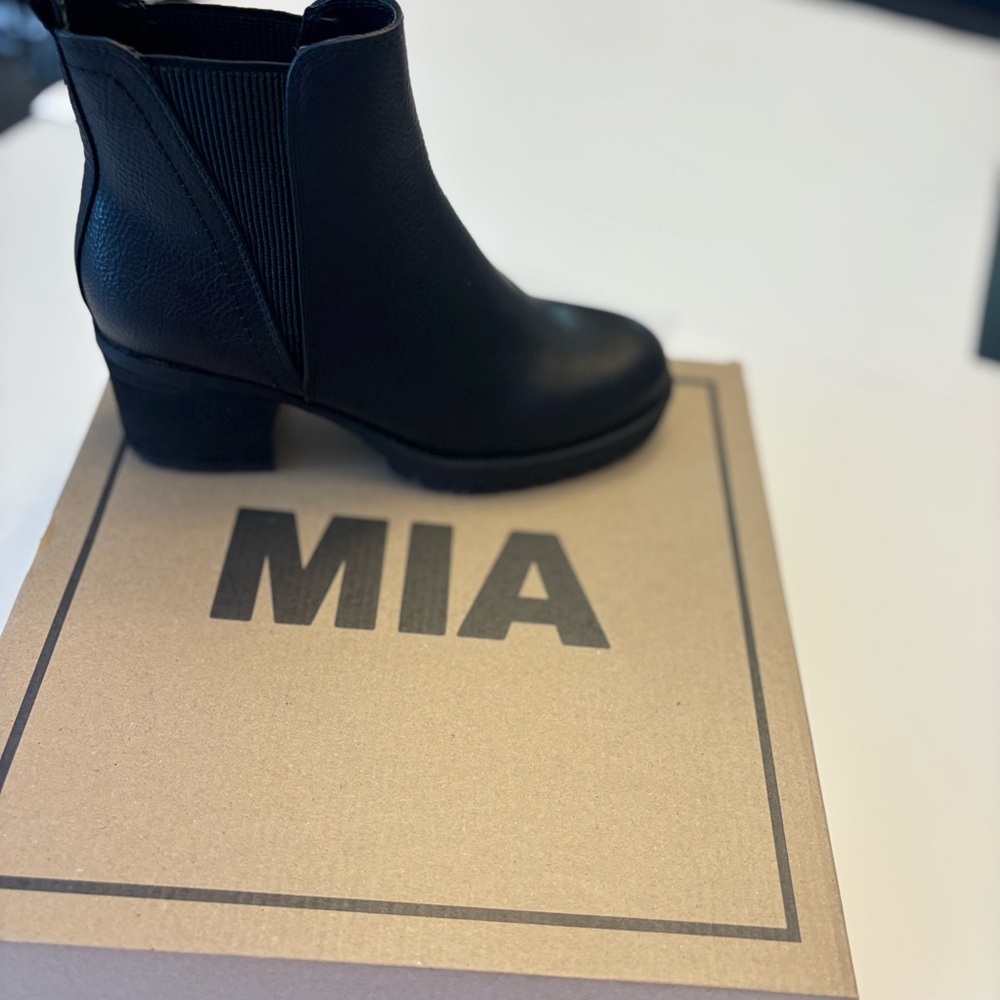 MIA Black Ankle Boots